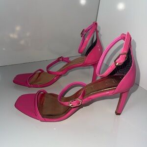 New No Box Ted Baker London Bright Pink Heels size 41